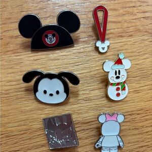 Six Disney Pins